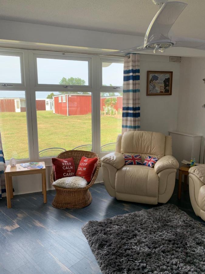 Cosy Beach Chalet Scratby المظهر الخارجي الصورة